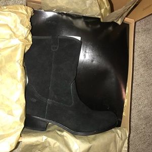 Ugg youth size 6 suede boots